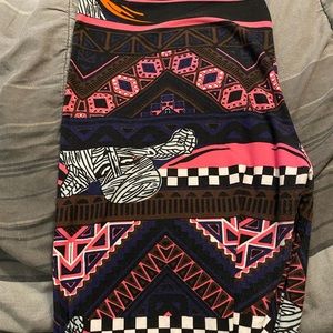 Lularoe TC2 Halloween Leggings with Mummy heads.